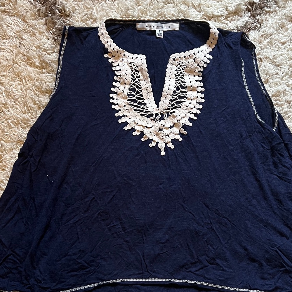 Max Studio: Navy Blue w white piping tank Size: Small